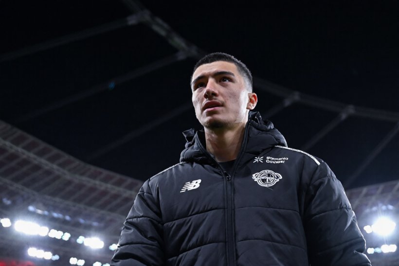 ليفركوزن يُغلق الباب أمام رحيل إبراهيم مازة