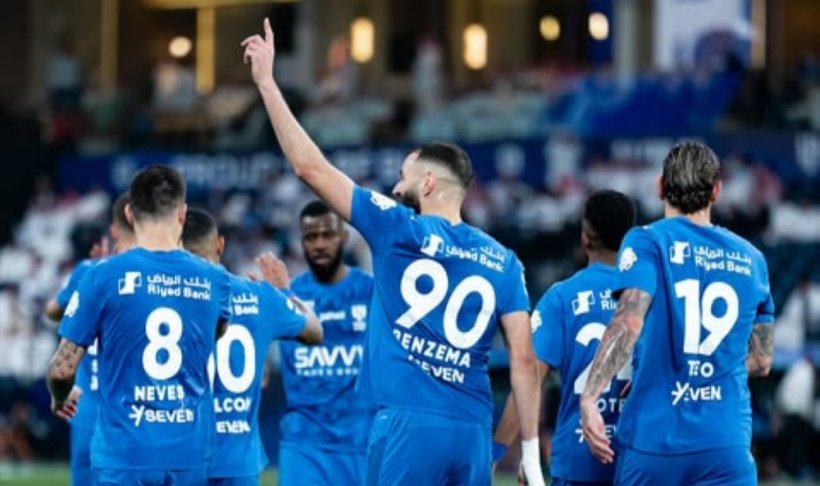 5 نجوم على أبواب الرحيل عن الهلال في الصيف