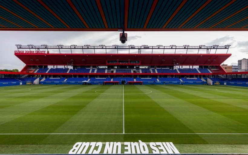 برشلونة يبدأ خطوات توسيع ملعب يوهان كرويف