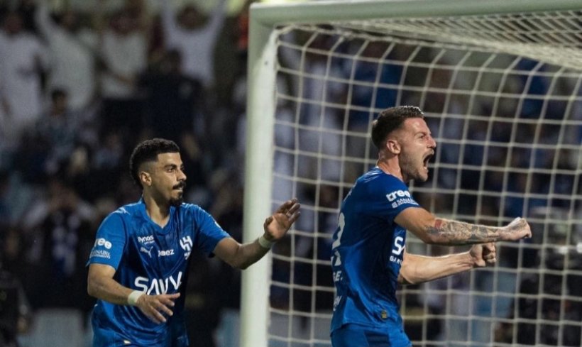 الهلال يعبر الخليج ويُضيّق الخناق على النصر في الصدارة