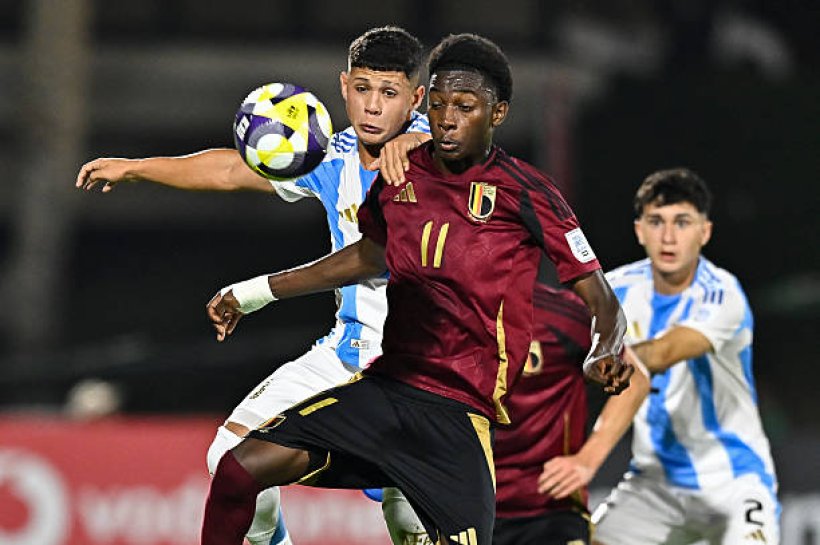 برشلونة ينتظر رد كلوب بروج على عرض التعاقد مع بيسيو