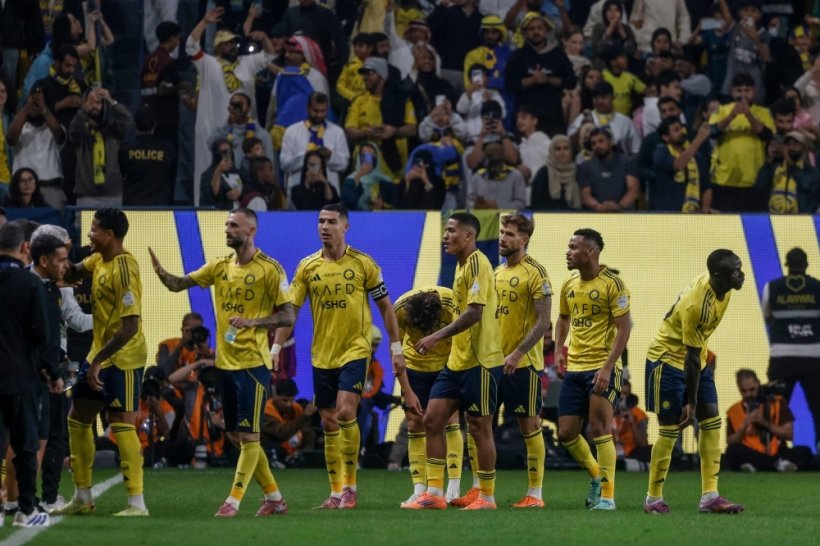 الآلام العضلية تعاود محترف النصر قبل مواجهة الهلال
