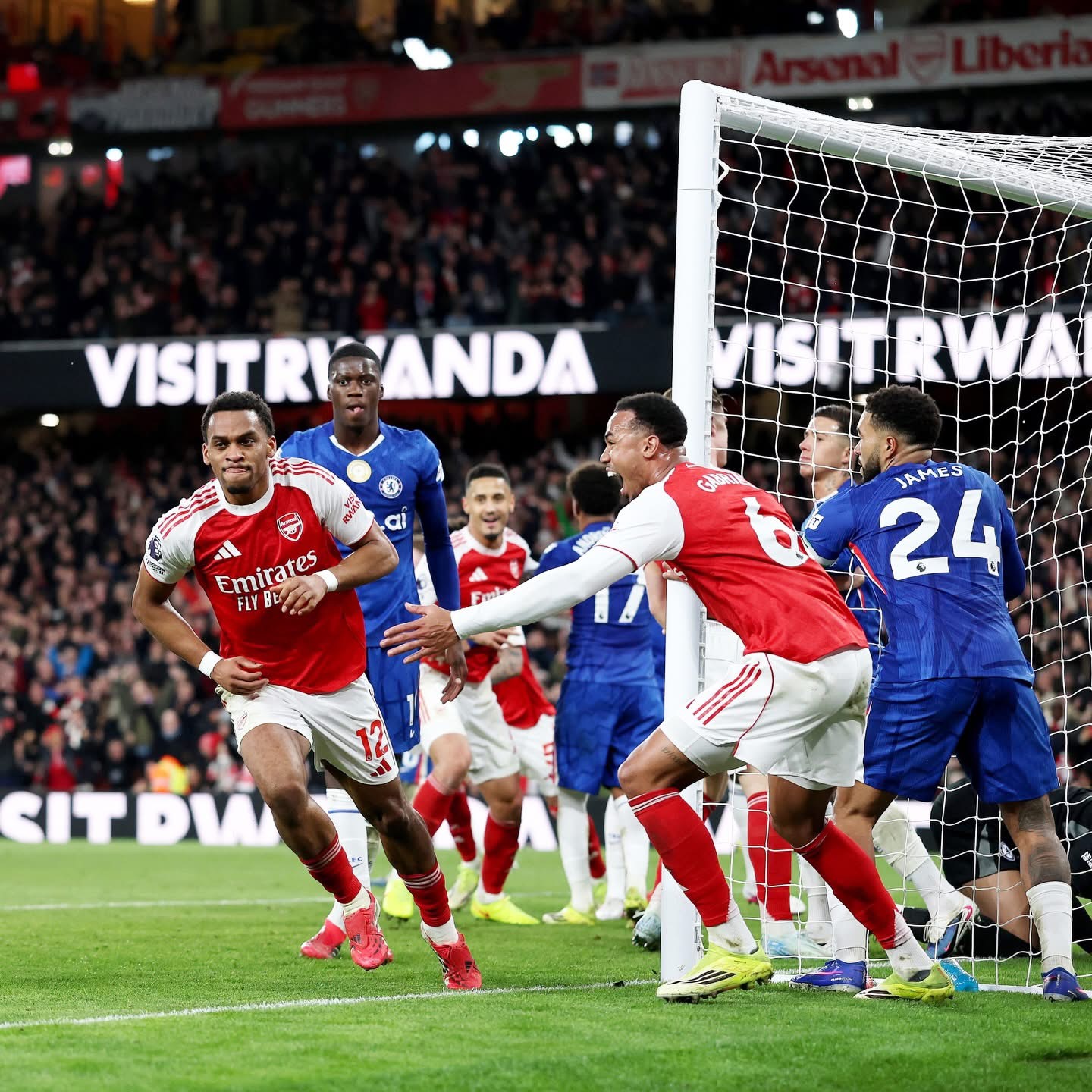 نتيجة مباراة آرسنال وتشيلسي 2-1.. آرسنال يعزز صدارة الدوري الإنجليزي