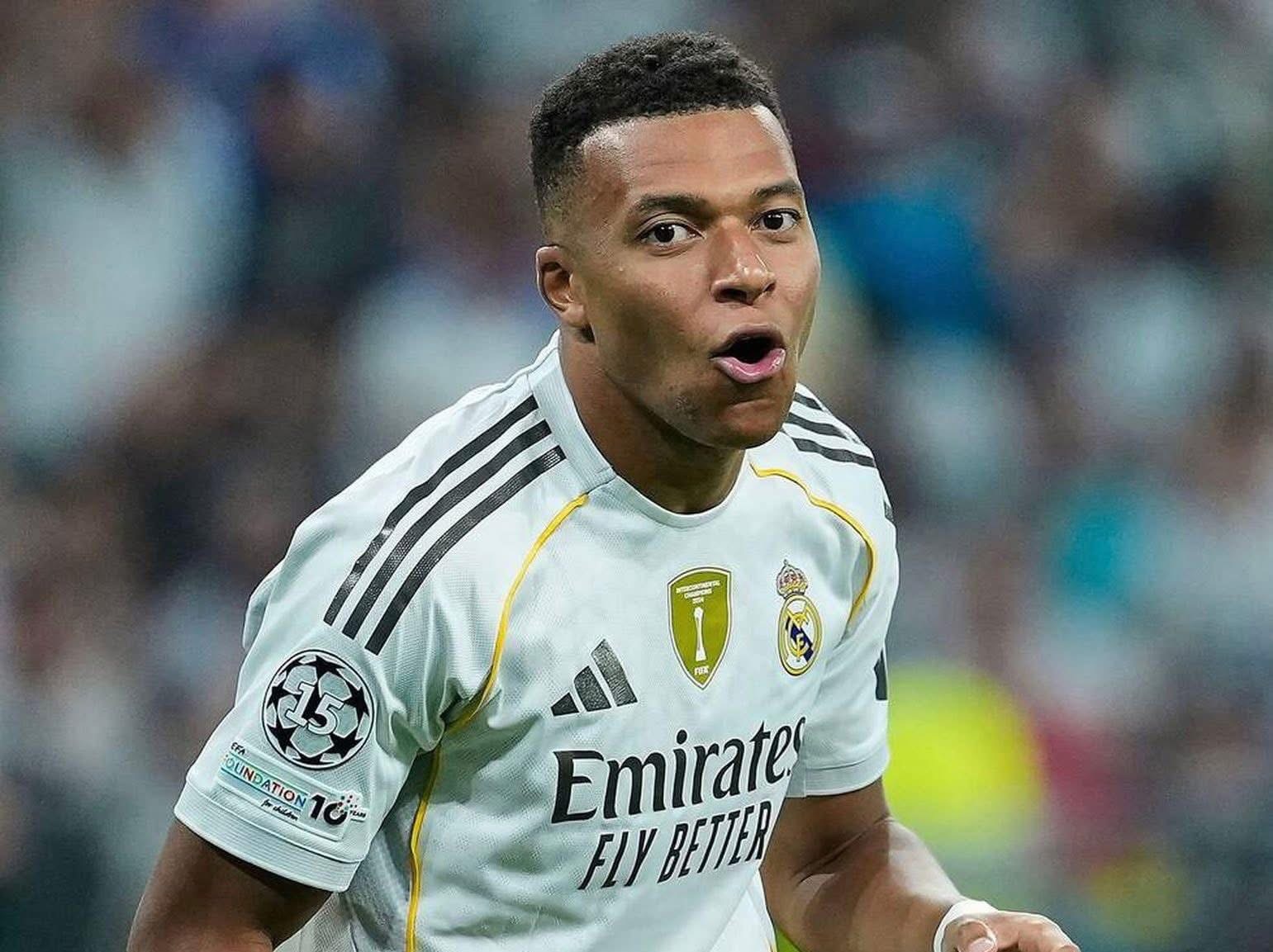 عاجل.. إصابة كيليان مبابي وغيابه مهدد أمام بنفيكا