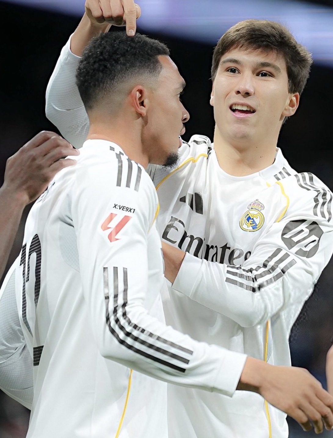 نتيجة مباراة ريال مدريد وريال سوسيداد 4-1.. فينيسيوس يقود الملكي لصدارة الدوري الإسباني مؤقتًا