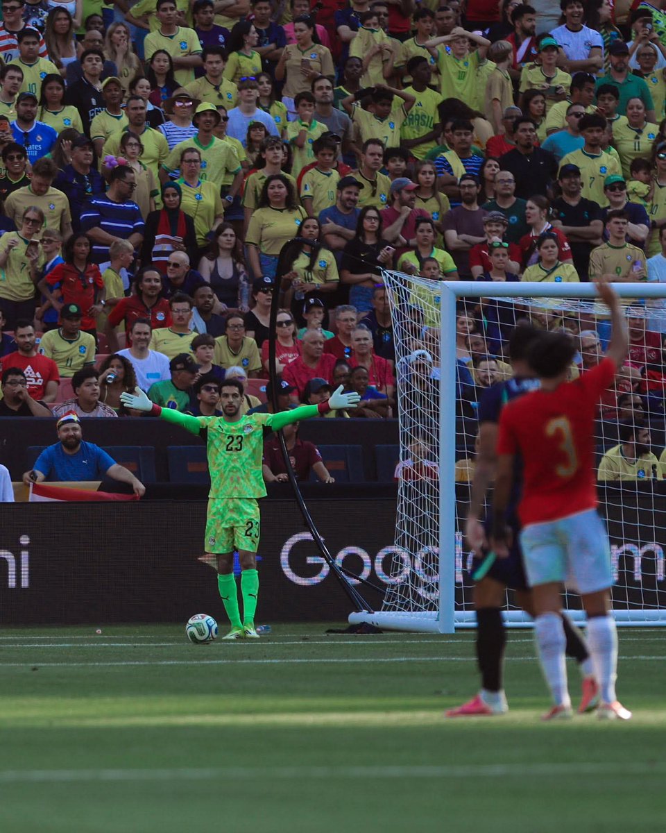 مصطفى شوبير يتألق أمام البرازيل ويخطف الأضواء بأعلى تقييم في منتخب مصر