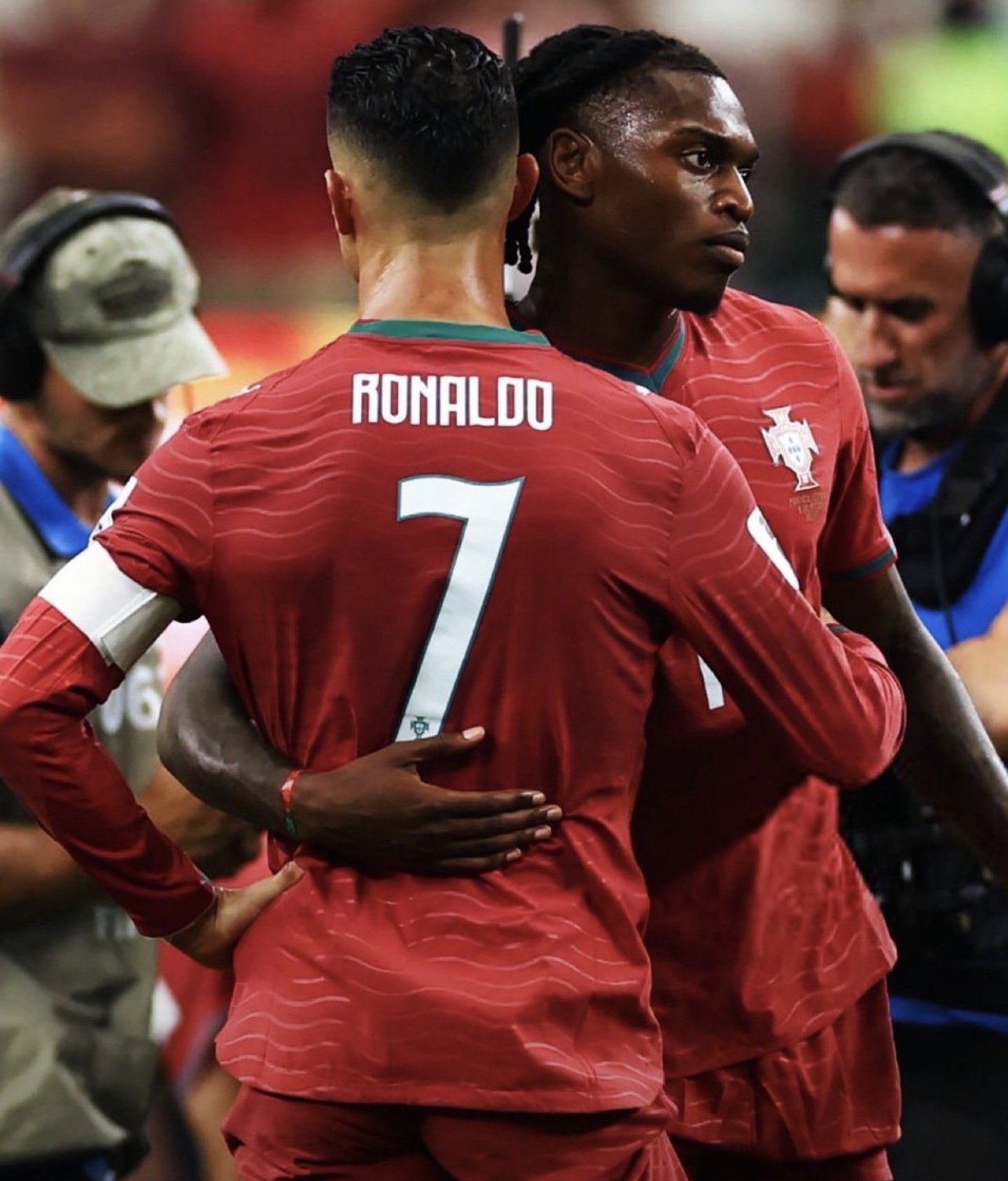 رسميًا.. رافاييل لياو يرث الرقم 7 مع منتخب البرتغال بعد رحيل كريستيانو رونالدو